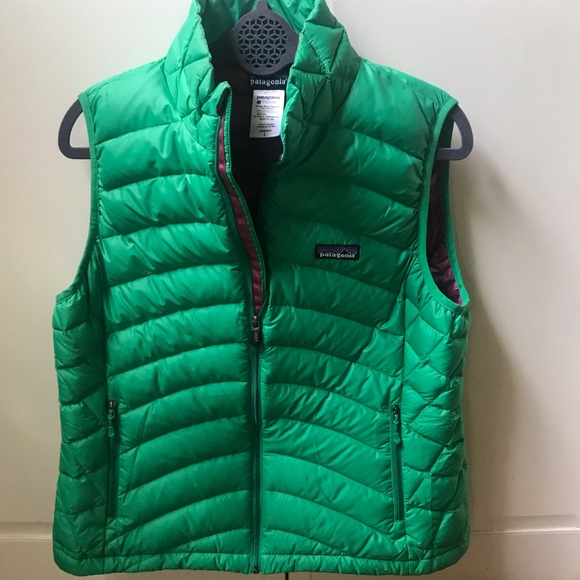 Patagonia Jackets & Blazers - Kelly Green Patagonia Nano Puff Vest